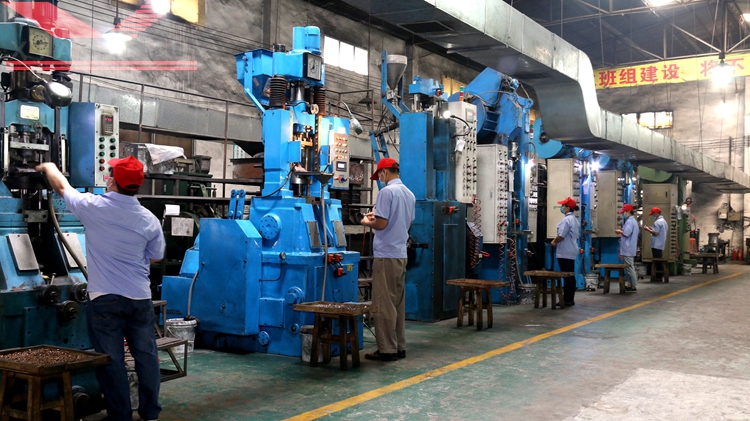 粉末冶金軸套生產(chǎn)廠(chǎng)家（粉末冶金軸套硬就耐磨嗎）